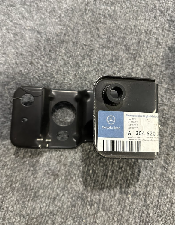 Mercedes-Benz Frame Side Member Bracket - A 204 620 04 14 - For MBZ E350 & More