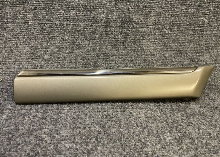 Mercedes-Benz RH Fender Upper Molding - 202 690 28 62 - Fits MBZ C230 & C280