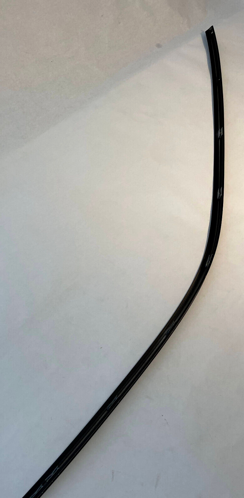 BMW Front RH Door Cover Molding - 51-32-8-185-270 - For BMW 540i / 528i & More