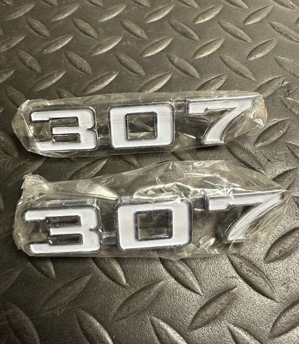 Classic Headquarters Fender Emblem Pair - W-410 - For Chevrolet Nova 70-74