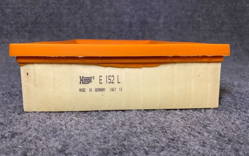 Hengst Air Filter - E152L / 191129620 - For Audi & Volkswagen 1985-1998