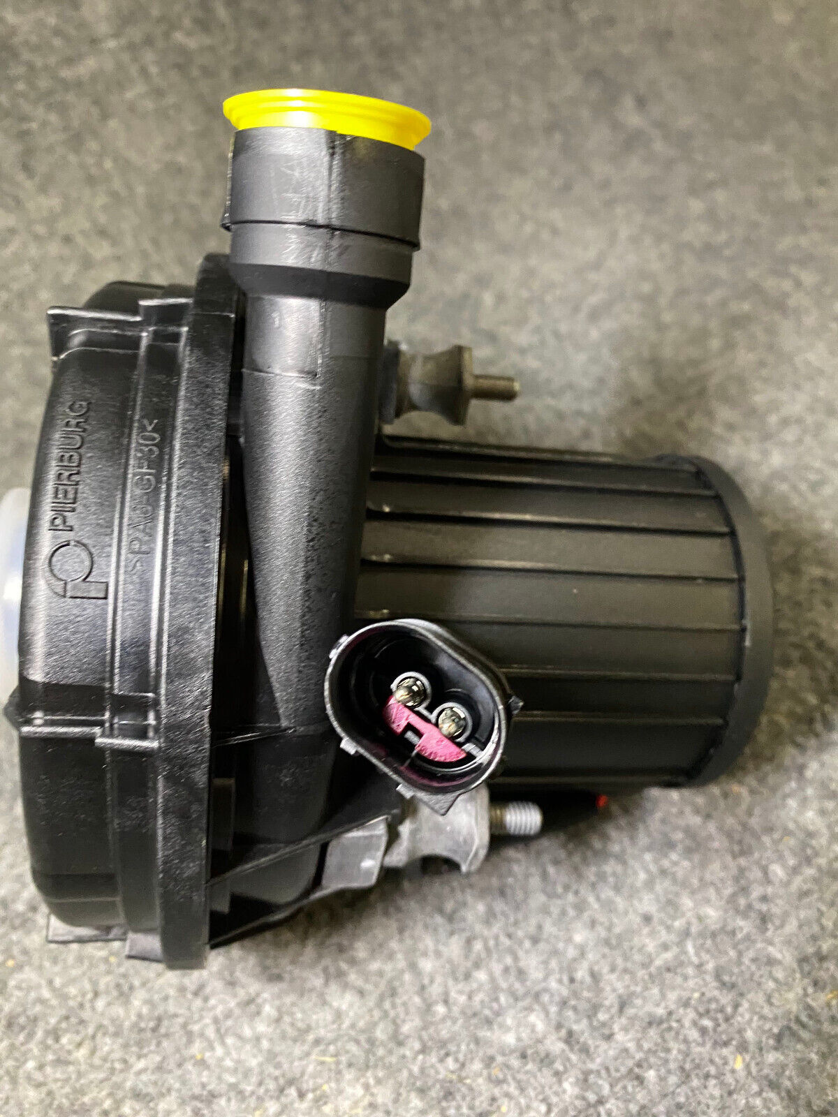Pierburg Secondary Air Injection Pump - 7.28124.21.0 / 11727571592 -Fits BMW