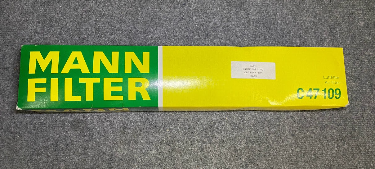 Mann Filter Air Filter - C 47 109 / 111-094-02-04 - Fits MBZ C200 & C230 2002