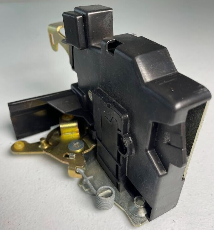BMW Front LH Door Lock Assy - 51-21-8-105-781 -For BMW 740i, 740iL, 750iL & More