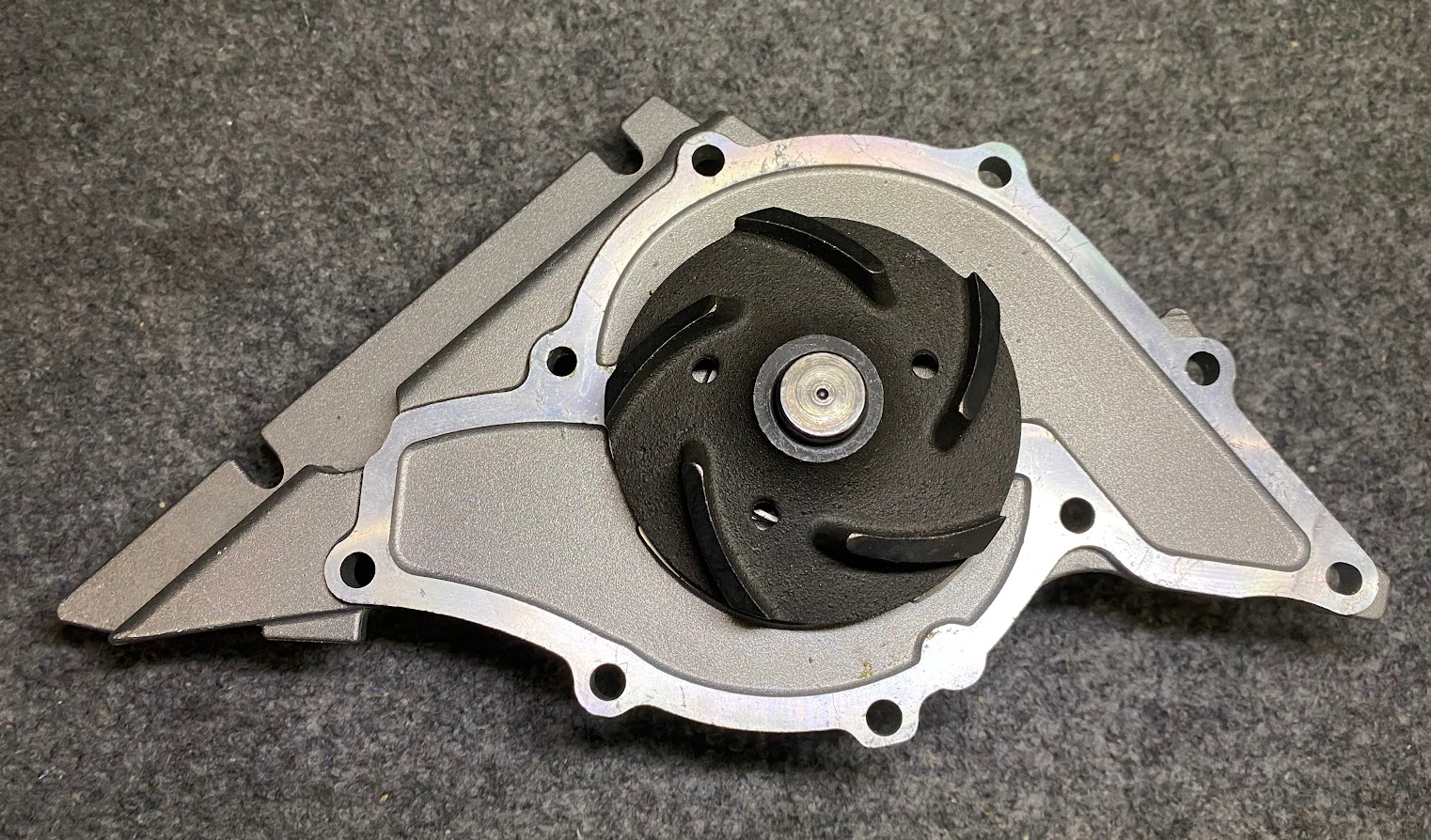 Hepu Engine Water Pump - P579 - For VW Touareg, Phateon / Audi A6 Quattro & More
