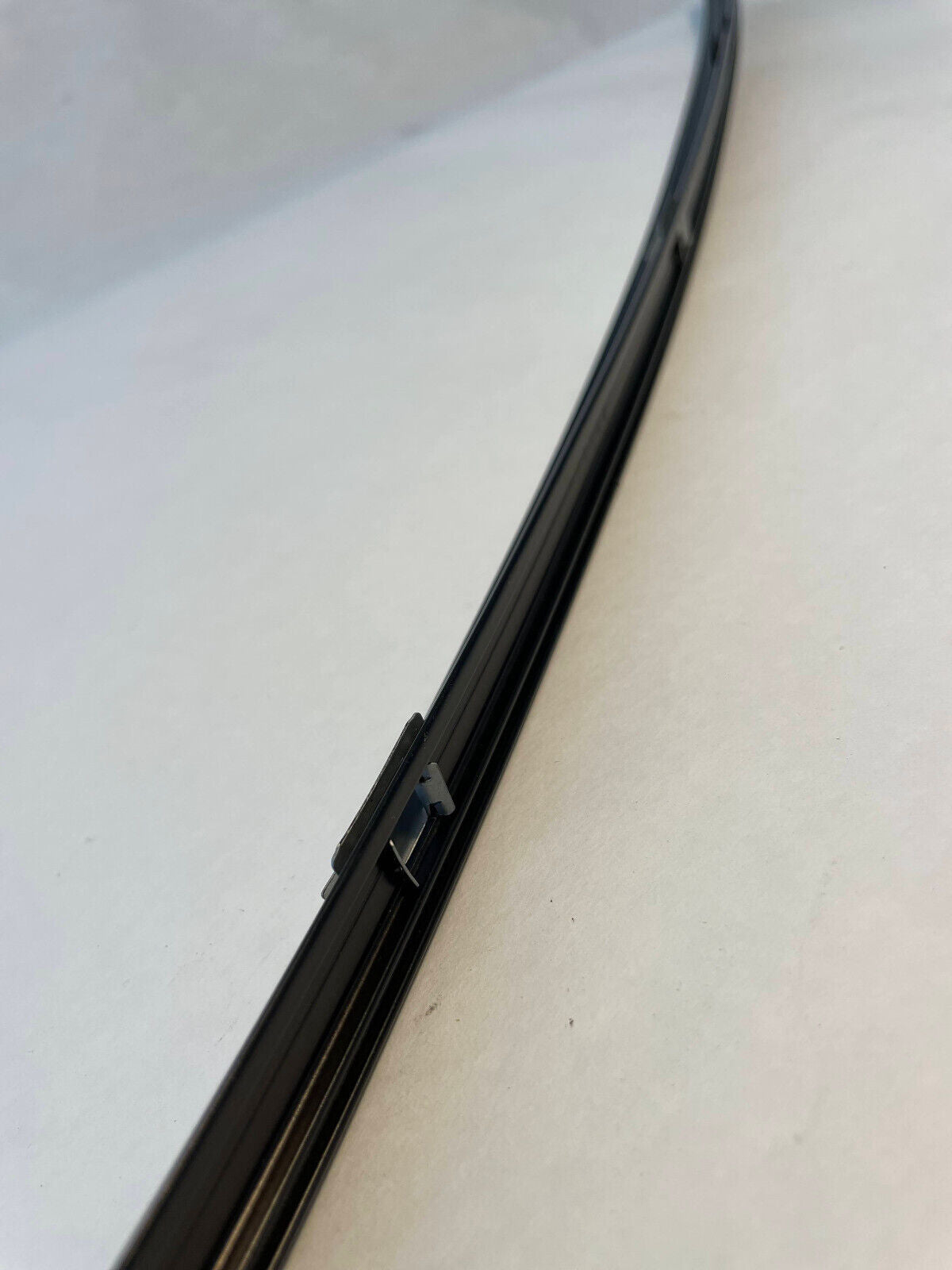 BMW Front RH Door Cover Molding - 51-32-8-185-270 - For BMW 540i / 528i & Others