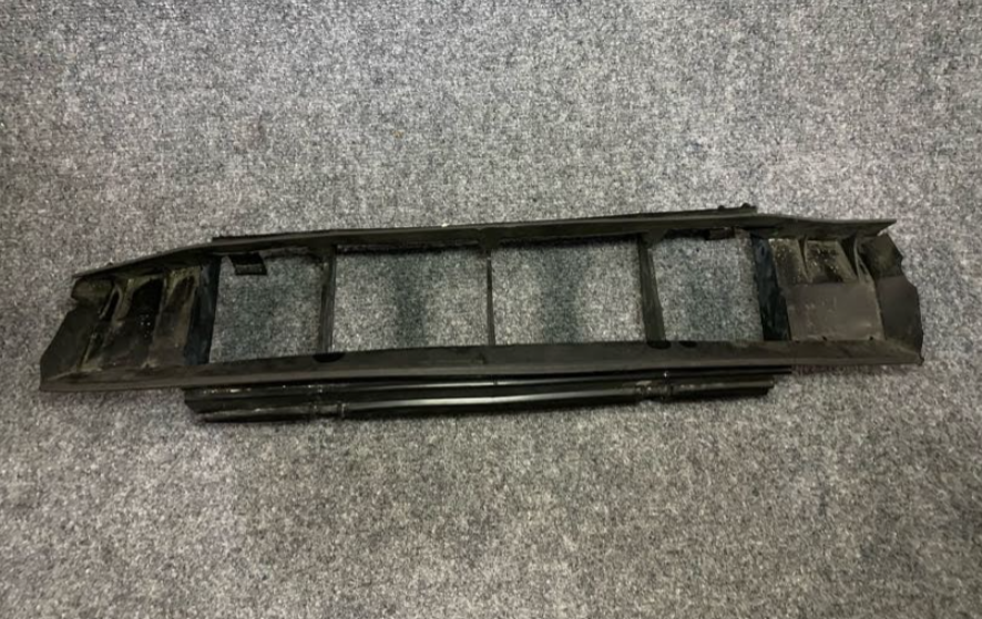 Mercedes-Benz Oil Cooler Baffle - 140 889 00 36 - Fits MBZ S600 & More