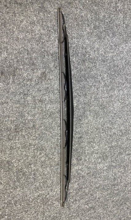 Valeo Windshield Wiper Blade Set - VM 108 - Fits BMW, Citroen, Renault & More