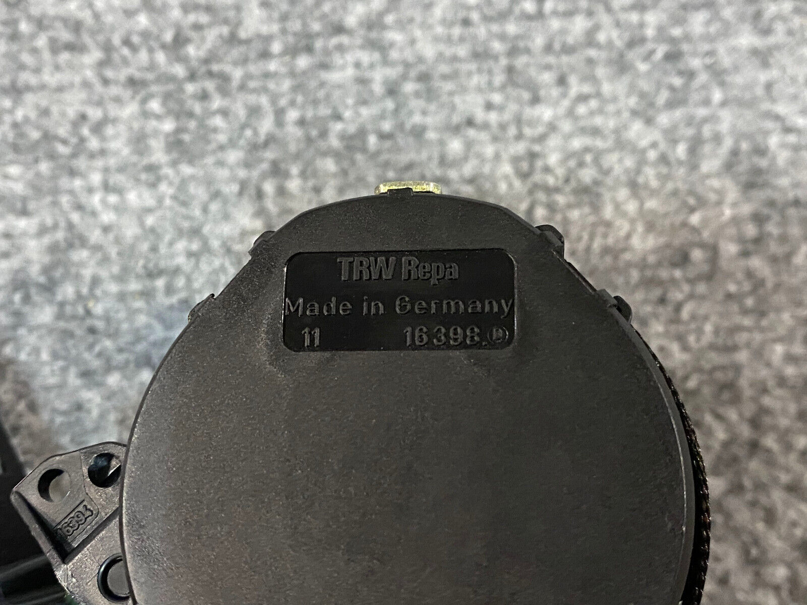 Mercedes-Benz Lap and Shoulder Belt - A2028601285 -Fits MB C220 & C280