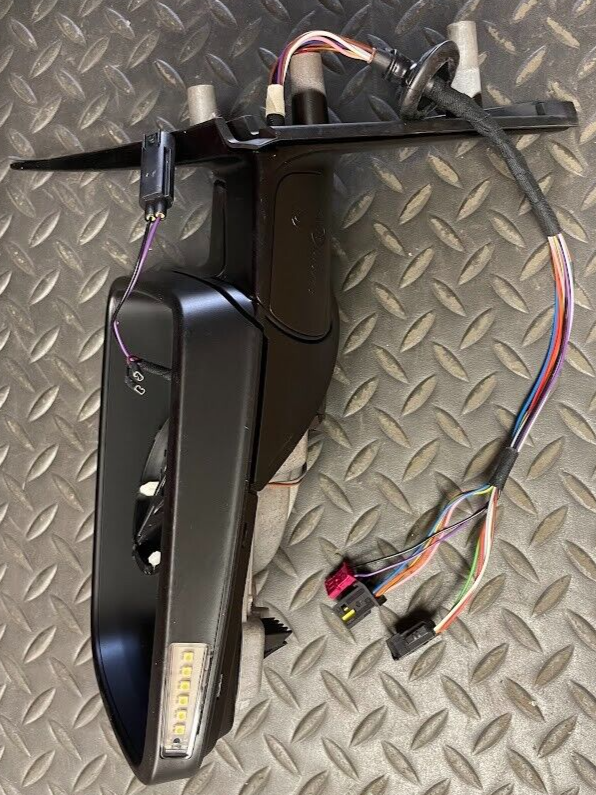 BMW Front LH Mirror Assy - 51-16-7-128-645 - For BMW 525i, 530i & 545i (2004-05)