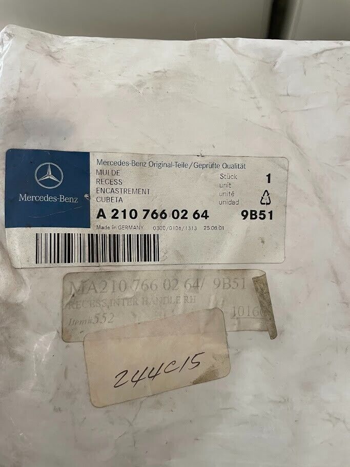 Mercedes-Benz Front RH Interior Door Handle - 210-766-02-64-9B51 For MBZ E-Class