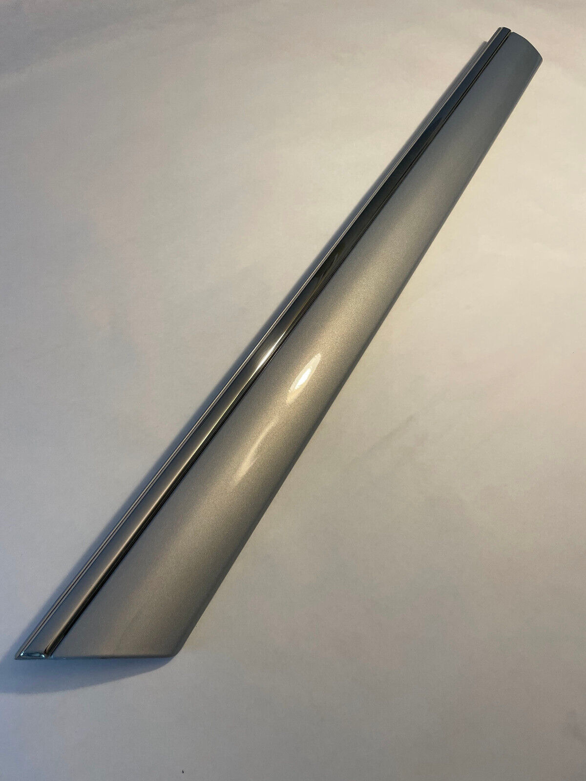 Mercedes-Benz Rear RH Door Strip - 220-690-08-62-5347 - For MBZ S500 2003-2005