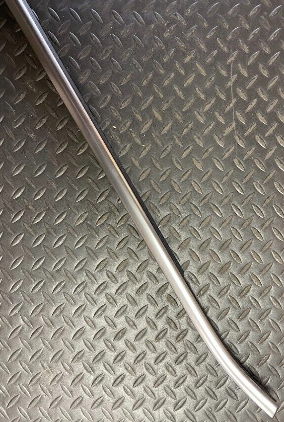 BMW Front RH Door Belt Molding - 51-33-7-377-900 - For BMW X6 2015-2019