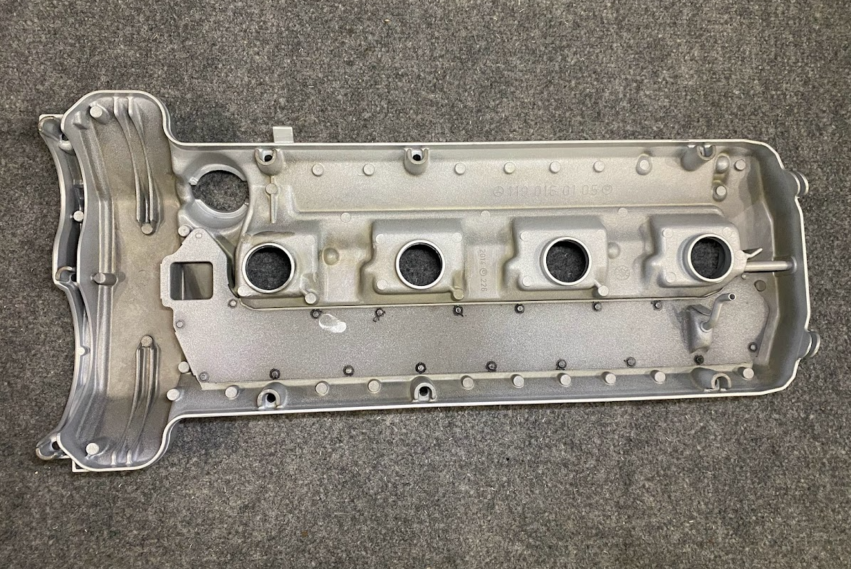 Mercedes-Benz Cylinder Head Cover Right - 119-010-01-30 - MBZ SL500 & More