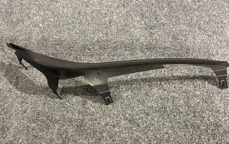 BMW Right Upper Headlight Cover Strip - 63126934752 - For BMW 330Ci & More