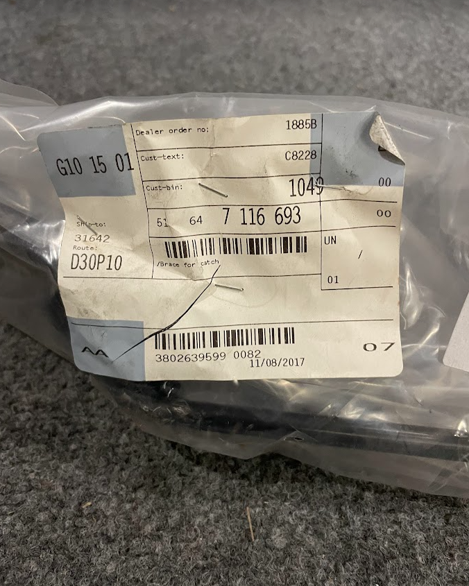 BMW Latch Support - 51-64-7-116-693 - For BMW 330i, 325i, 325xi, 330xi & More