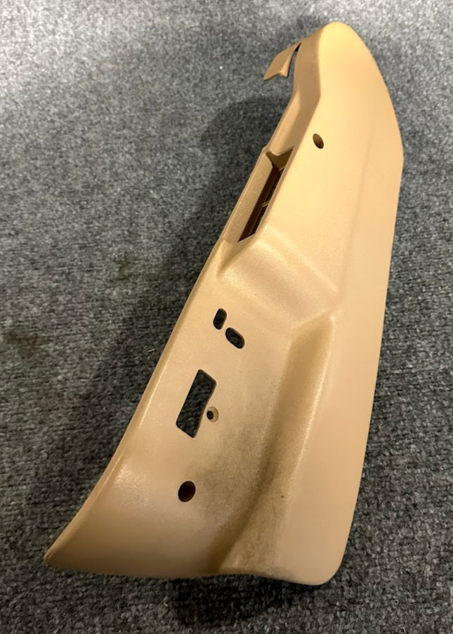 BMW Outer Left Covering - 52-10-1-950-411 - Fits BMW 5 & 7 Series 1987-1995