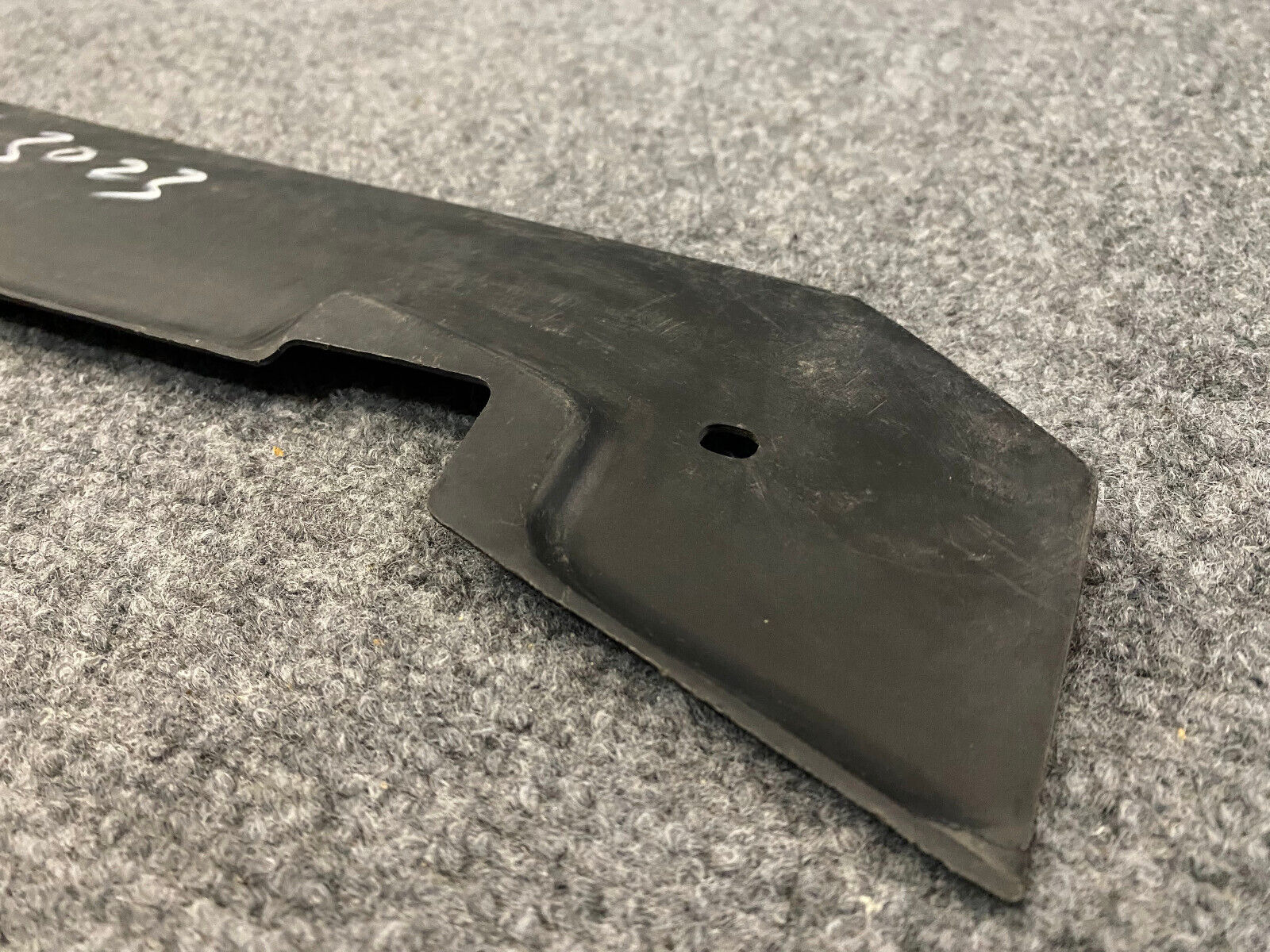 Mercedes-Benz Bumper Joint Cover - A 123-885-30-23 - Fits MBZ 300CD & Others