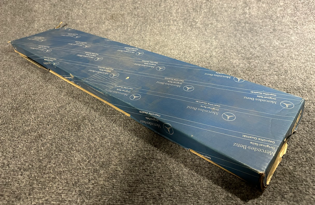 Mercedes-Benz LH Lower Molding - 126-690-43-40 - Fits MBZ 300SE, 420SEL & Others