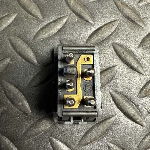 Electric Window Up/Down Switch - 447-959-515-B / 03-8326-30 -For Audi & VW 82-91