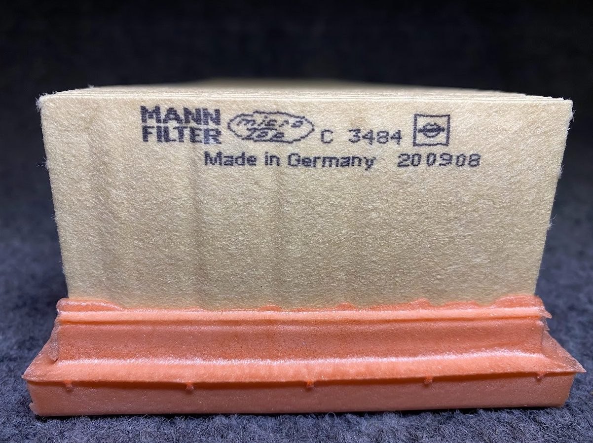 Mann Filter Air Filter - C 3484 / 003-094-68-04 - Fits MBZ CL600, 600SEL & More