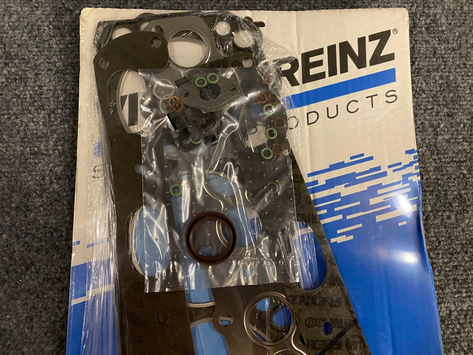 Victor Reinz Cylinder Head Gasket Set - 02-27670-02 - Fits MBZ 500SL 90 - 92