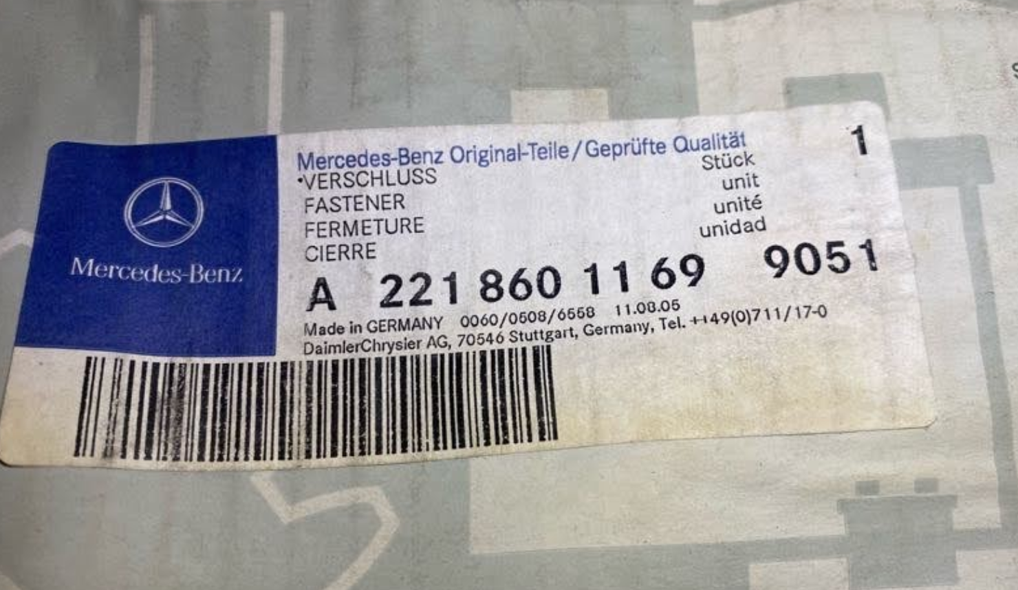 Mercedes-Benz Left Buckle - 221-860-11-69-9051 - For MBZ S350, S550, S600 & More