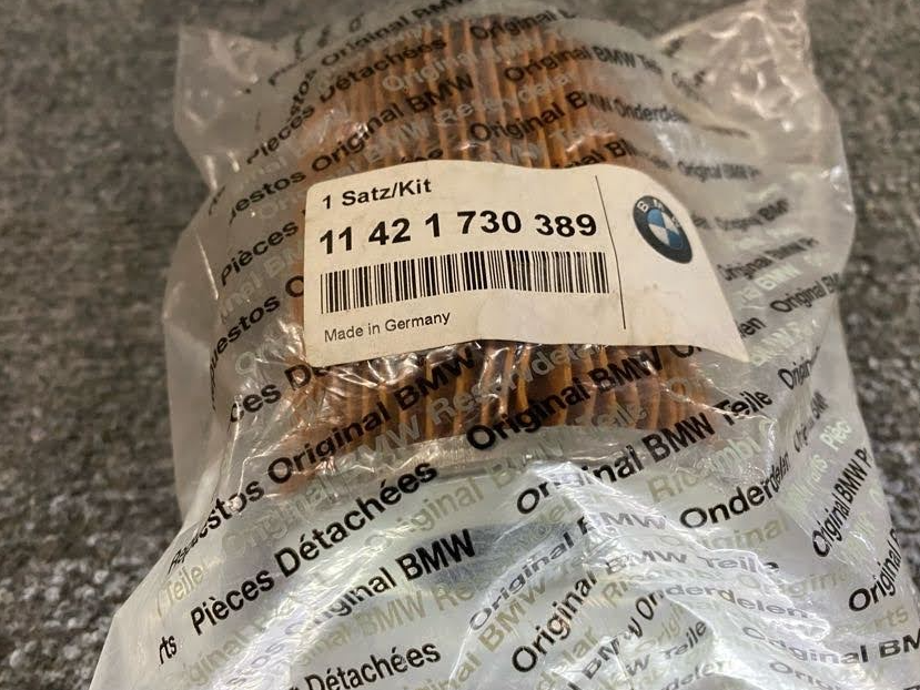 BMW Oil Filter - 11-42-1-730-389 - BMW M3, Z3, 325i, 325is & 525i 1991-2006