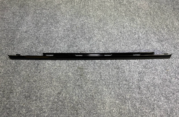 BMW Window Frame Cover Rear Left Door - 51 34 8 257 685 - Fits BMW X5 00-06