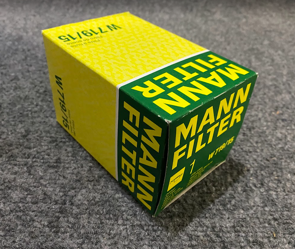 Mann Filter Oil Filter - W 719/15 / 11-42-1-707-779 -Fits BMW 325i, 525i & More
