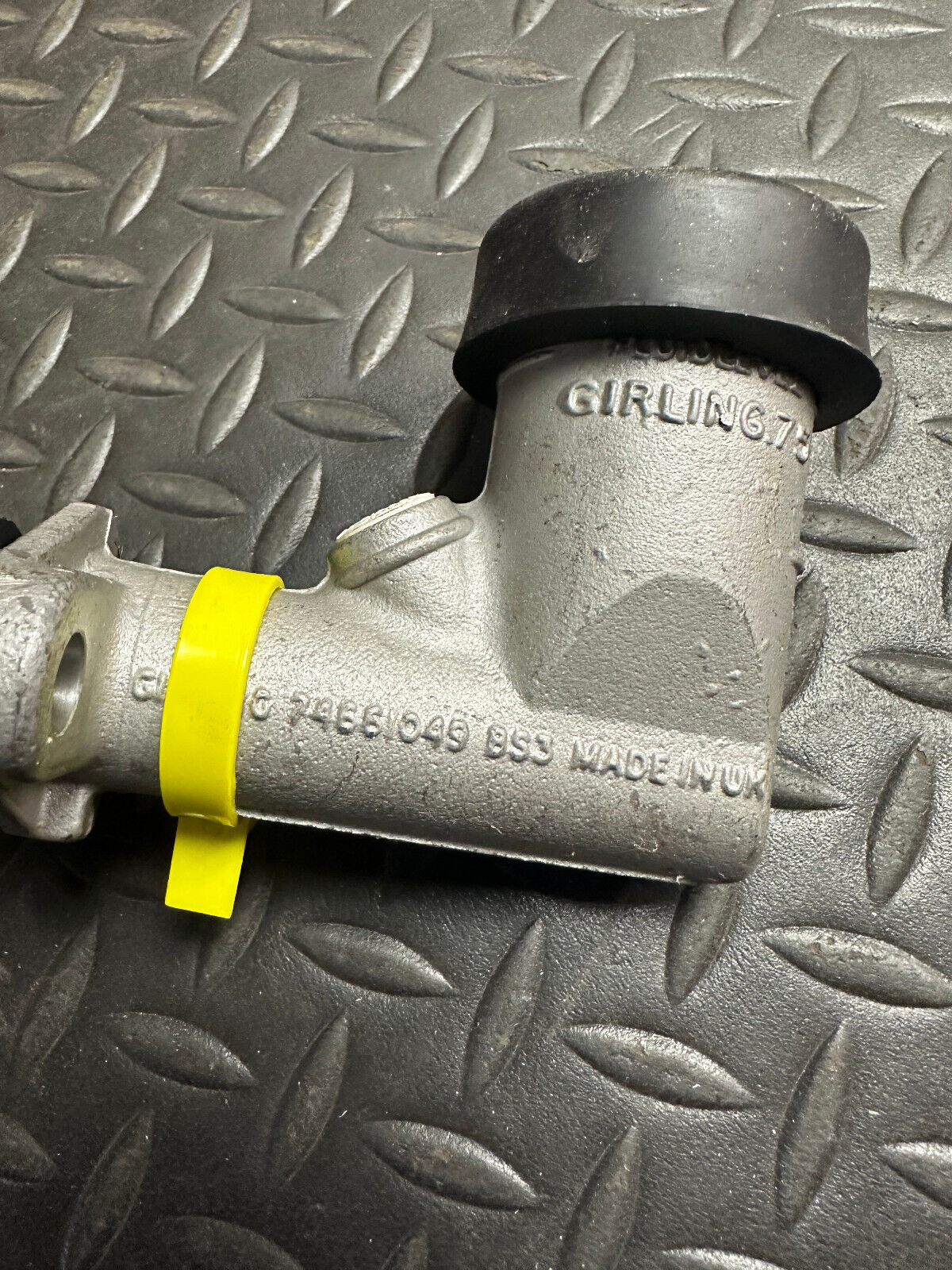 Lucas Girling Clutch Master Cylinder - 74661049 - For Jeep 1983 - 1986