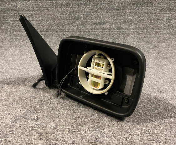 BMW Right Electronic Exterior Heatable Mirror - 51 16 8 137 370 - Fits BMW 91-95