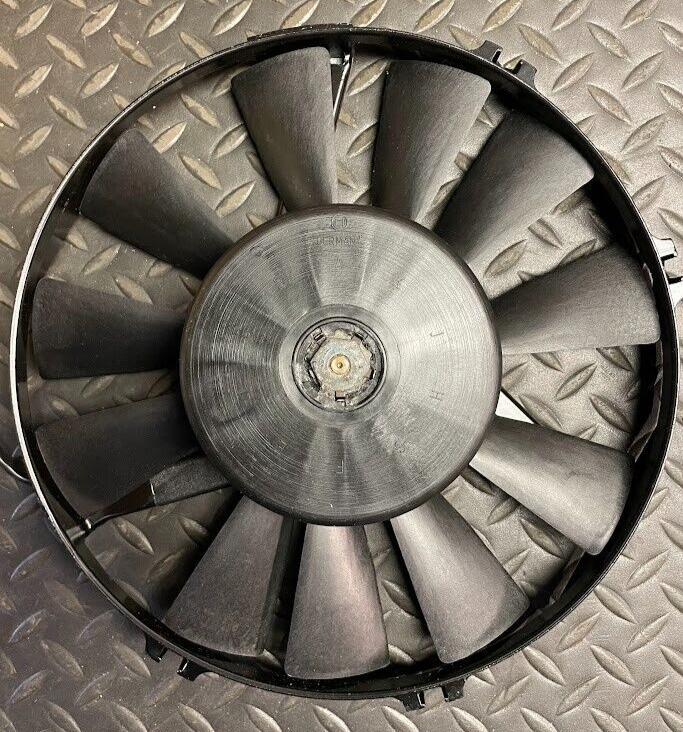 Bosch Eng. Radiator Fan Assy - 0 130 701 205 / 1274040 - For Volvo 240D 2.4L