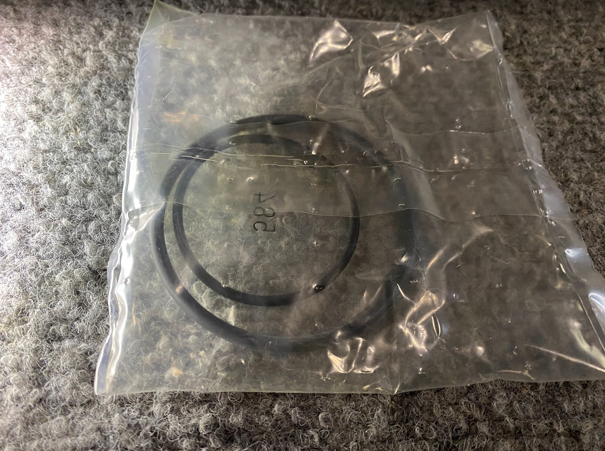 Graf Water Pump - PA584 / 104-200-30-01 - Fits MBZ S320 & 300 SE 1992-96