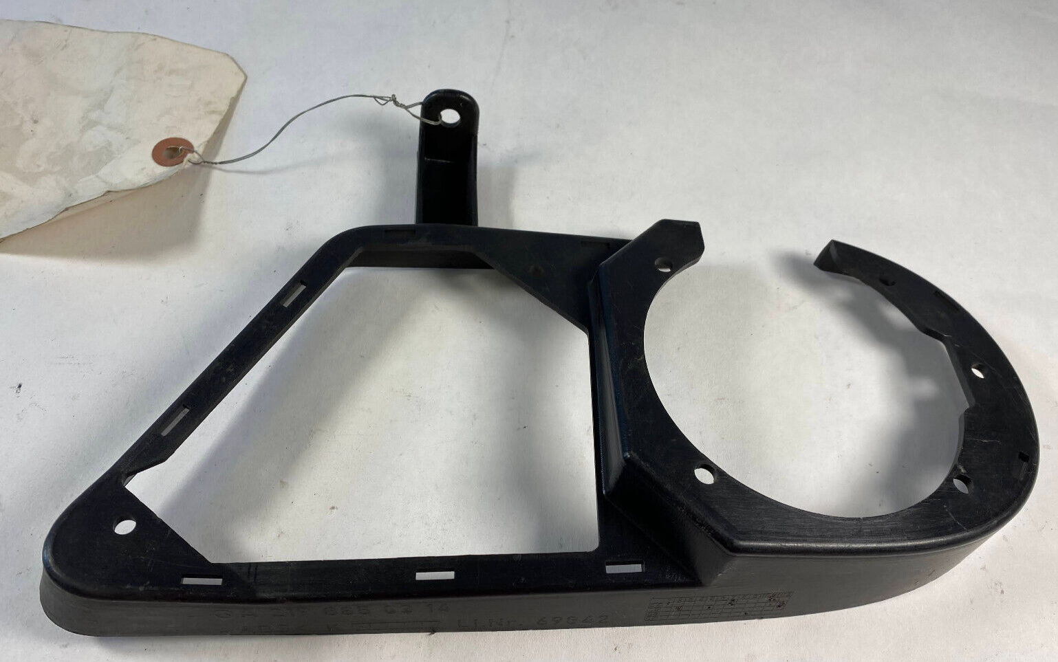 Mercedes-Benz Front LH Foglamp Bracket - 219-885-03-14 - For MBZ CLS550 07 - 11