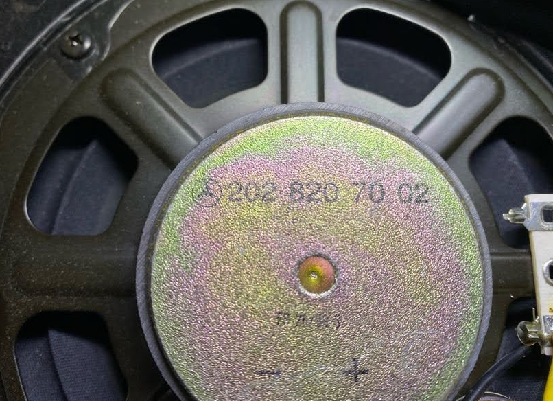 Mercedes-Benz Rear RH Loudspeaker - 202 820 70 02 - Fits MBZ C230, C280 & More