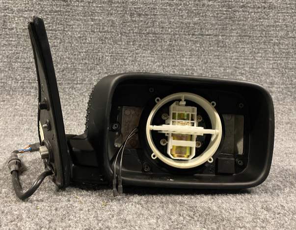 BMW Right Electronic Exterior Heatable Mirror - 51 16 8 137 370 - Fits BMW 91-95