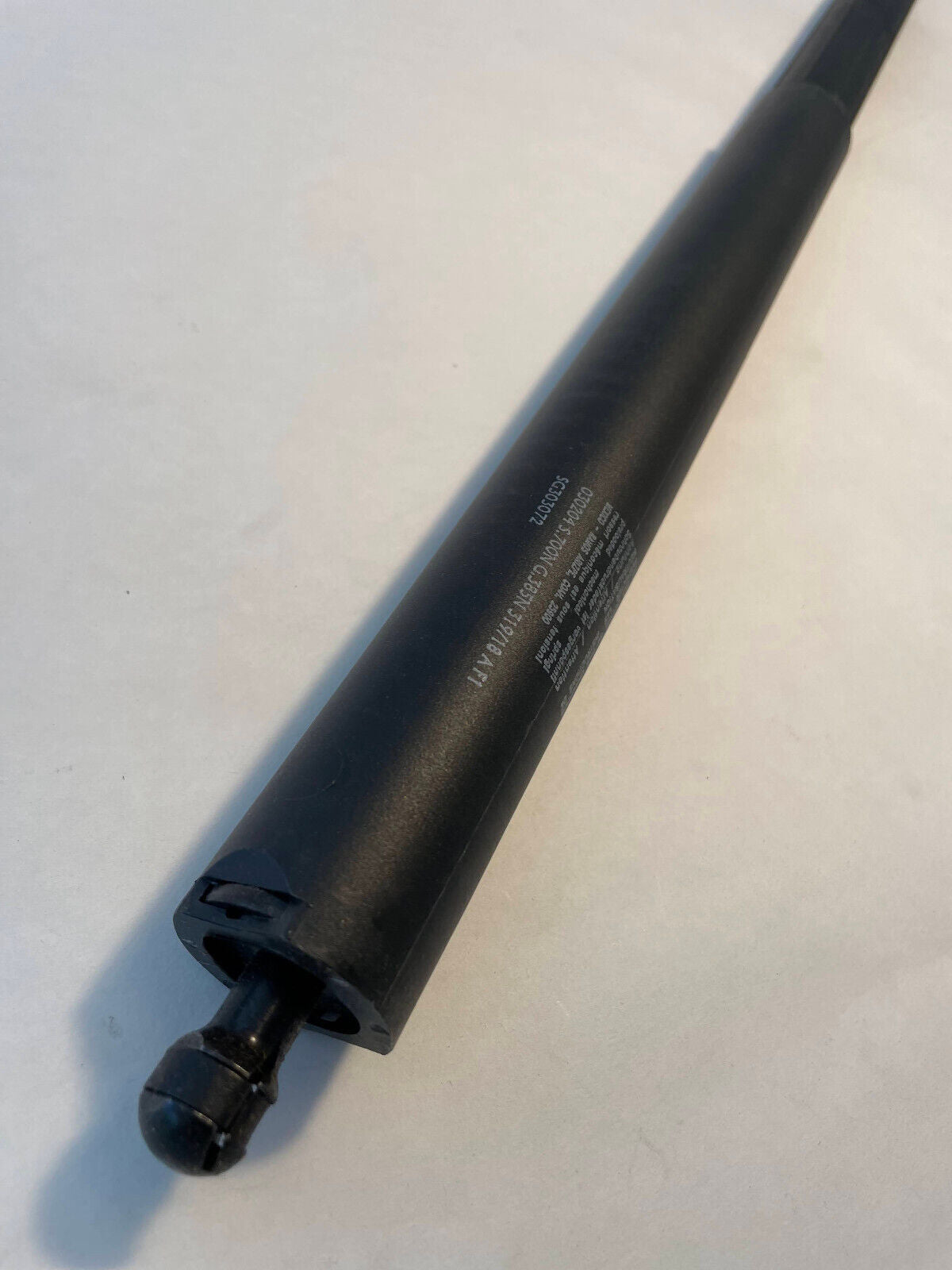Stabilus Tailgate RH Lift Support - SG303072 - For MBZ ML320 / ML350 & Others