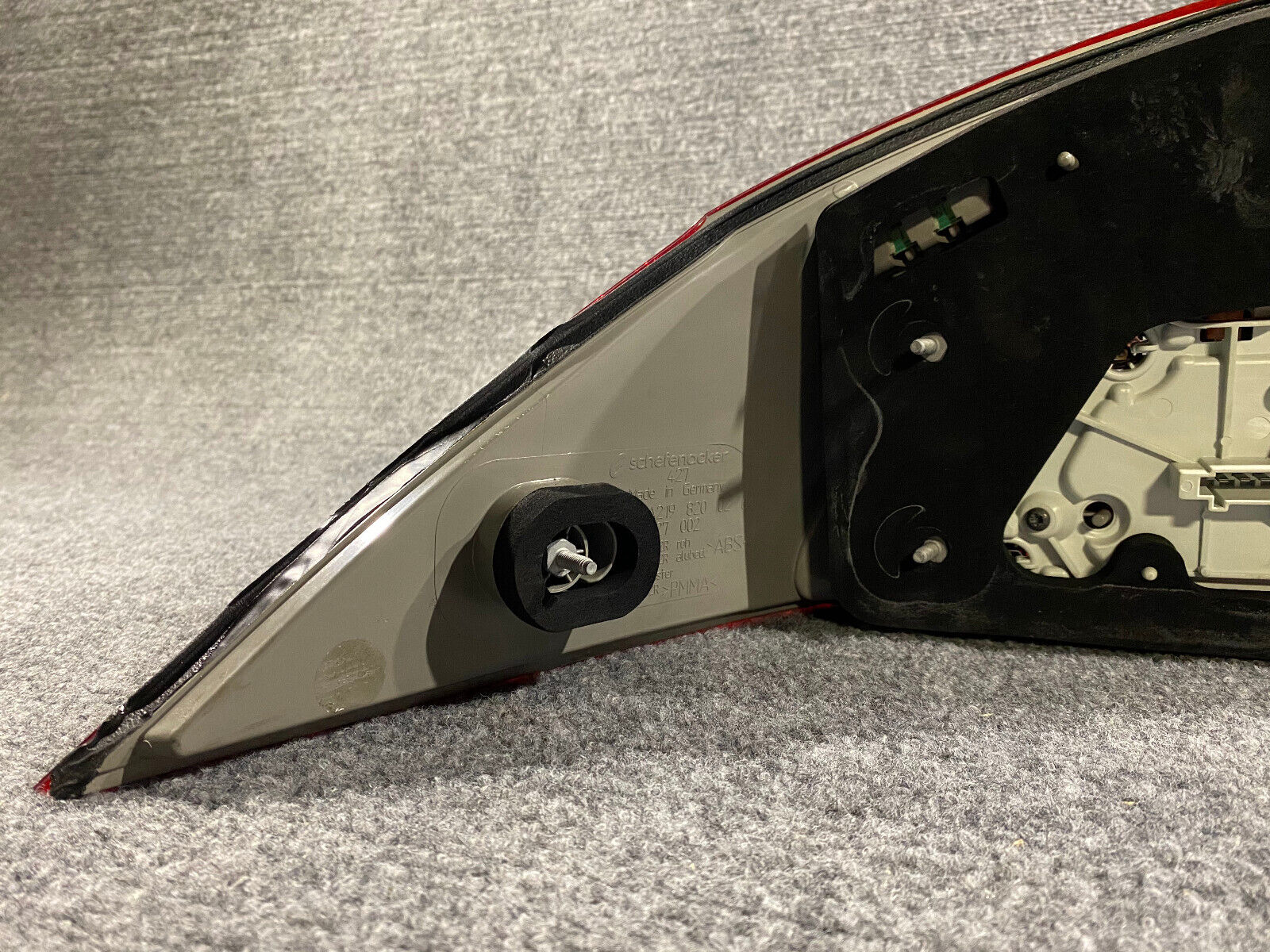 Schefenacker Right Tail Lamp - A2198200264 / 427-002 - Fits MB CLS 500 & Others