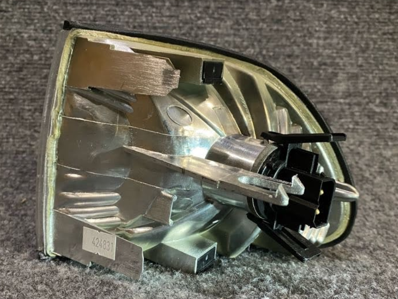 ZIEGLER Front RH Turn Indicator Light - 56278 / 82199402990 - Fits BMW 7 Series