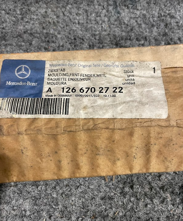 Mercedes-Benz Reveal Molding - A 126 670 27 22 - For MBZ 300SE, 560SEL & More