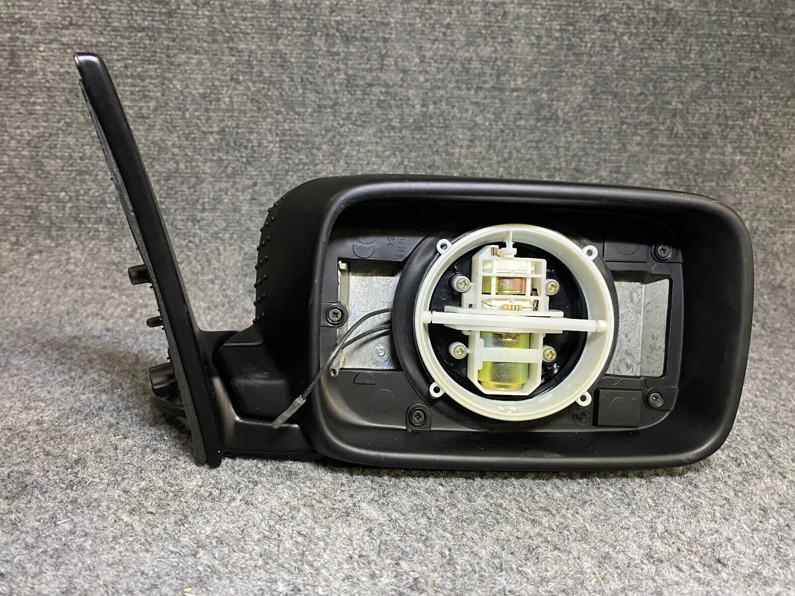BMW Right Heatable Mirror - 51168137374 / 8137374 - BMW 540i / 530i & Others
