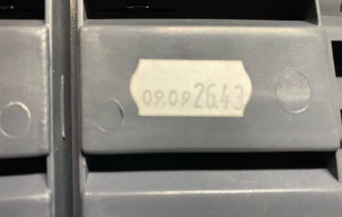Mercedes-Benz Grille Paneling - A 211 880 02 83 7D11 - Fits MBZ E Class 2003-06
