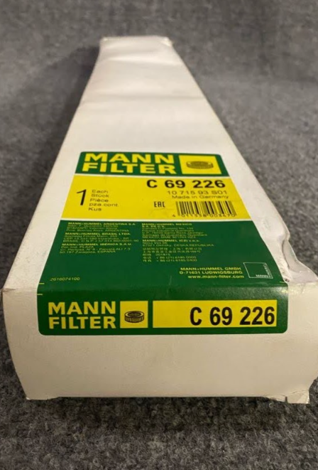 Mann Filter Air Filter - C 69 226 / 970.110.220.01 - Fits Porsche Panamera