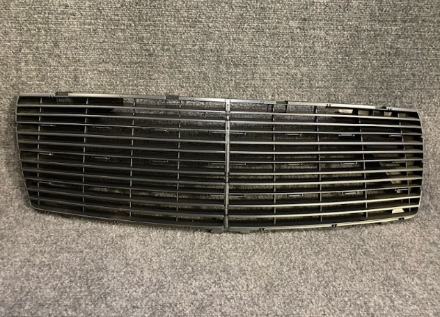 Mercedes Benz Grille Assembly - A 140 880 04 85 - Fits MBZ S500, S600 & More