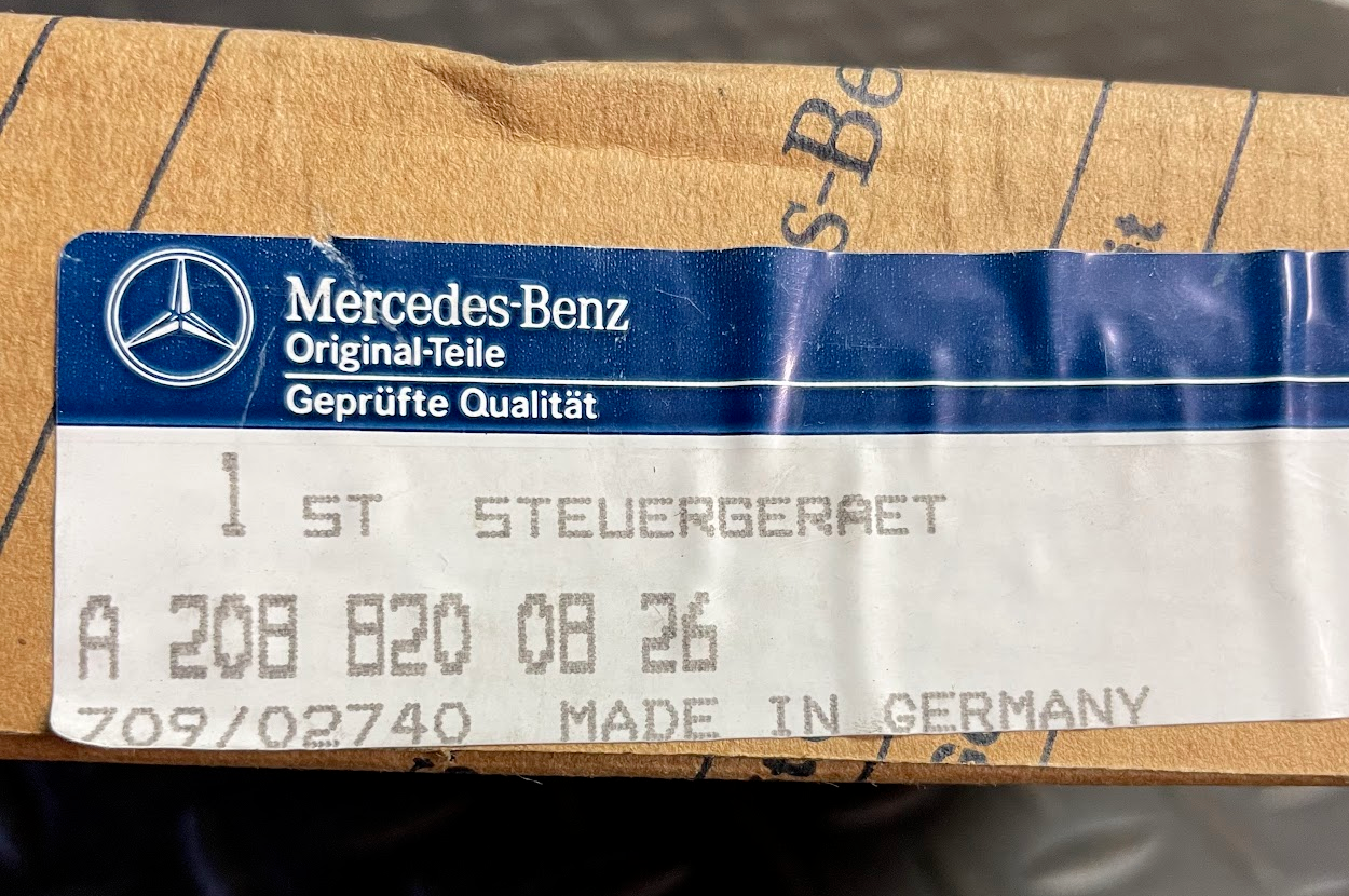 Mercedes-Benz Headlight Adjuster Control Unit - 2088200826 - For MBZ E420 & More
