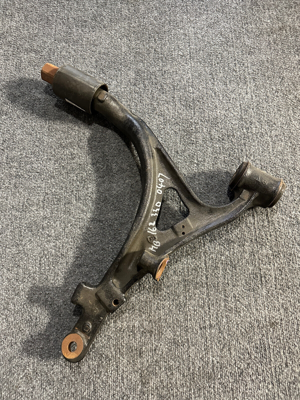 Front Left Lower Suspension Control Arm - 163-330-04-07 - Fits MBZ ML320 & Other