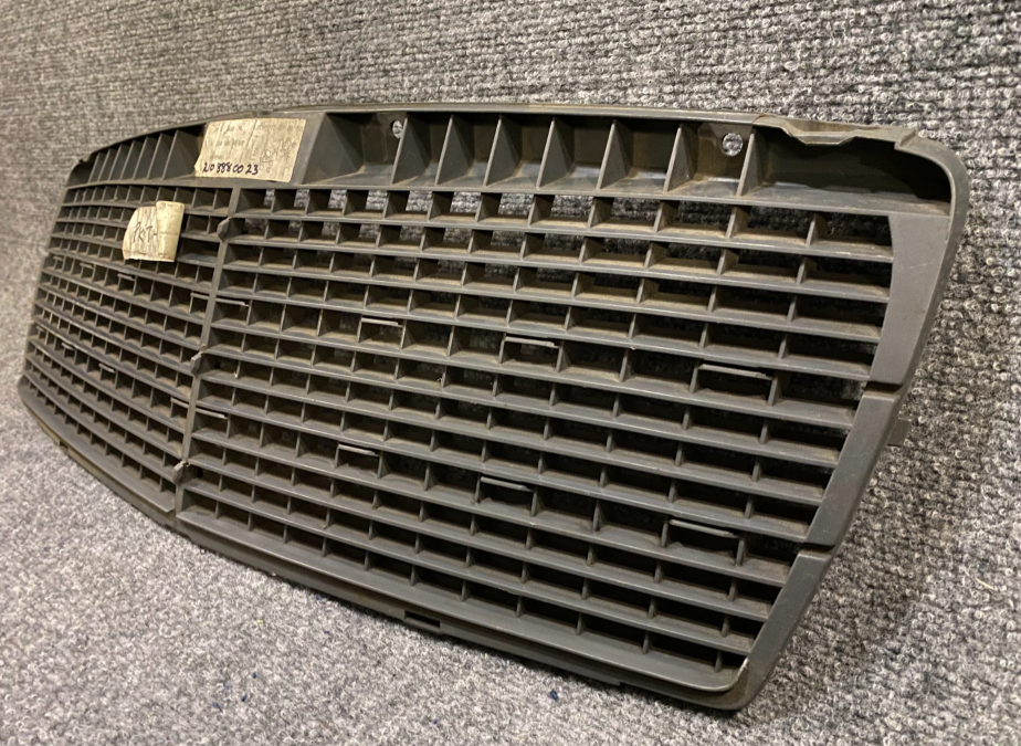 Mercedes-Benz Grille - 210 888 00 23 - Fits MBZ E300, E320, E430, E55 AMG & More
