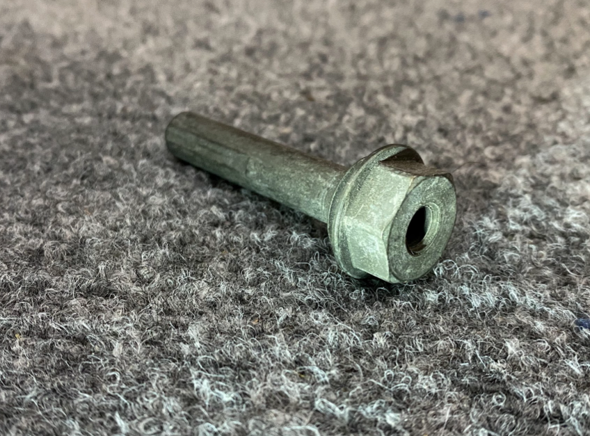 Mercedes-Benz Pin - 000 421 15 74 - Fits Mercedes-Benz C280 95