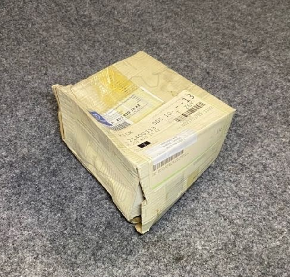 Mercedes-Benz Front Right Seat Motor - A 203 820 14 42 - Fits MBZ CLK & E Class